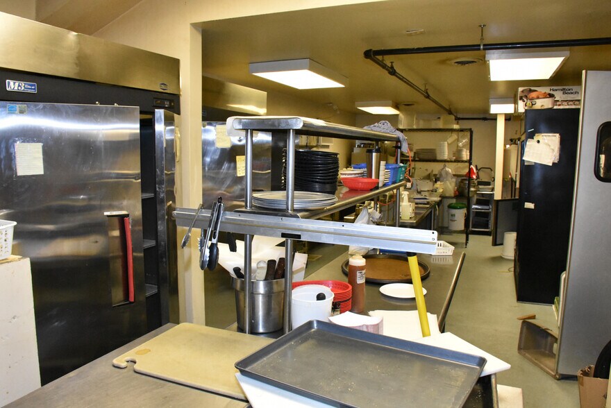 More Photos Of 18208 Cussewago Rd, Meadville Restaurant For Sale