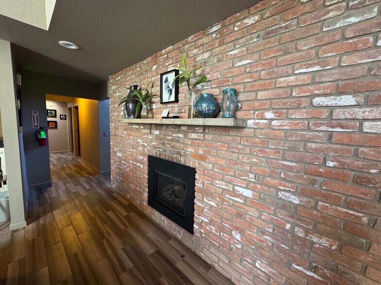 More Photos Of 1570 W 1st St, Loveland Loft Creative Space For Sale