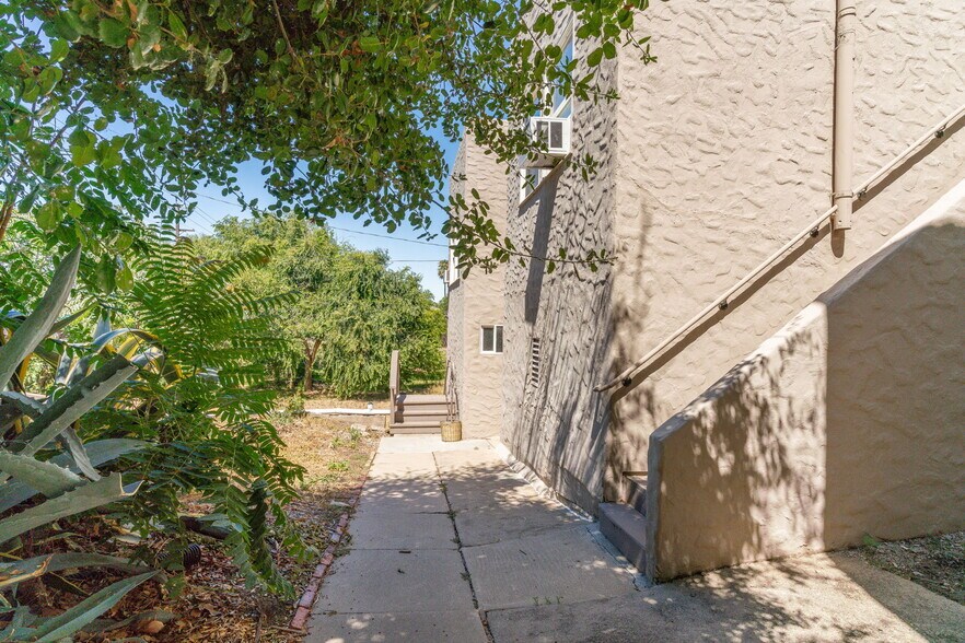 More Photos Of 500-522 H St, Antioch Apartments For Sale