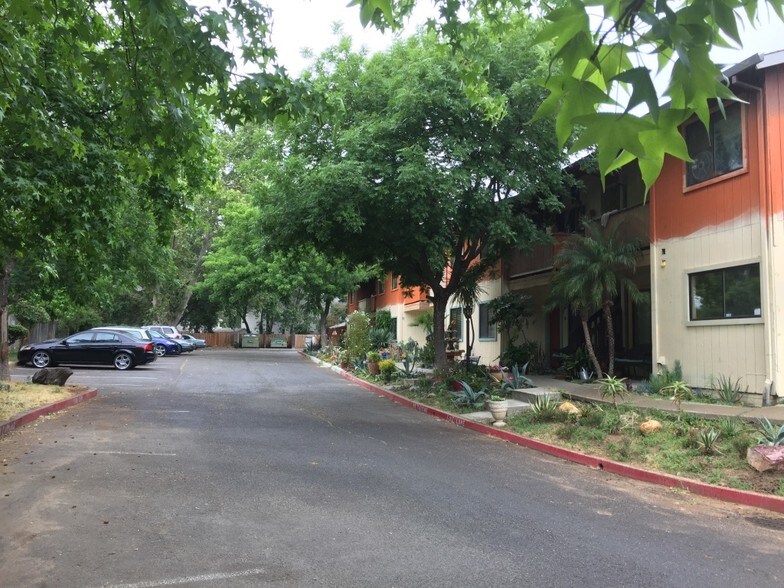 More Photos Of 4835 Orange Grove Ave, Sacramento Apartments For Sale