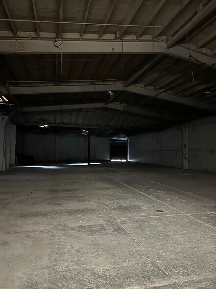 More Photos Of 22001 Meekland Ave, Hayward Warehouse For Sale