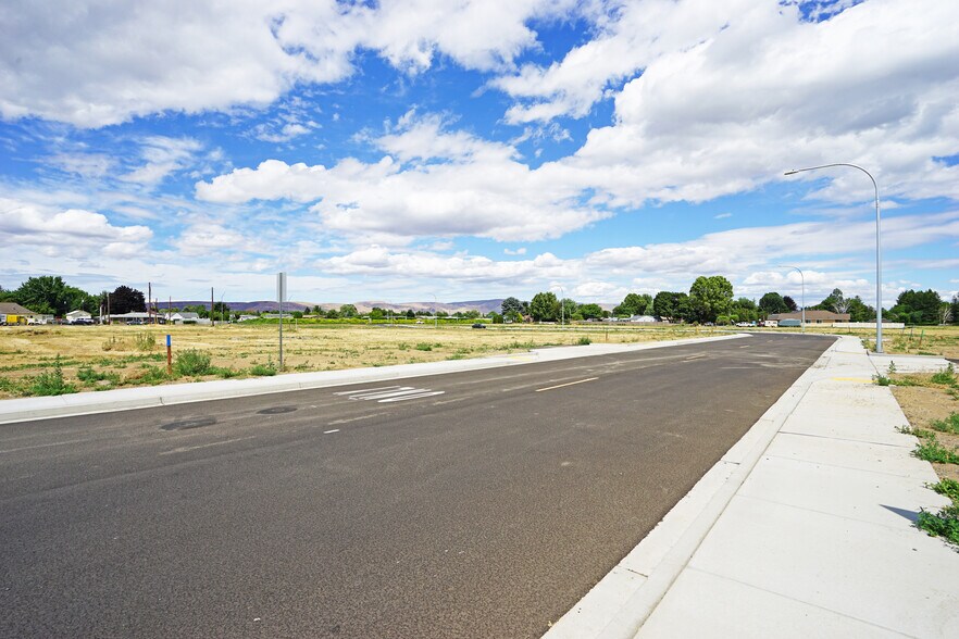 More Photos Of 1508 W Washington Ave, Yakima Land For Lease