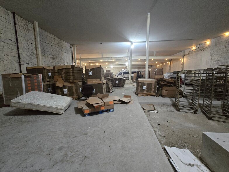 More Photos Of 335 Moffat St, Brooklyn Distribution For Sale