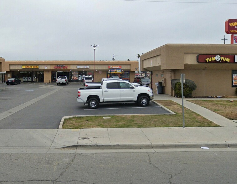 More Photos Of 102-106 Brundage Ln, Bakersfield Freestanding For Lease