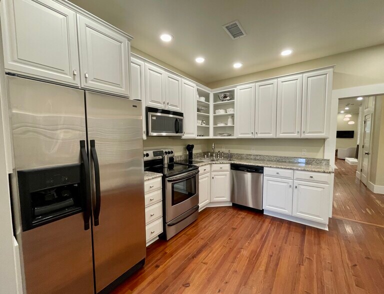 More Photos Of 216 Church St, Pensacola Office Residential For Sale
