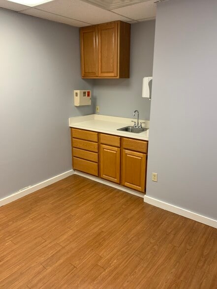 More Photos Of 660 Cooper Rd, Westerville Medical For Sale