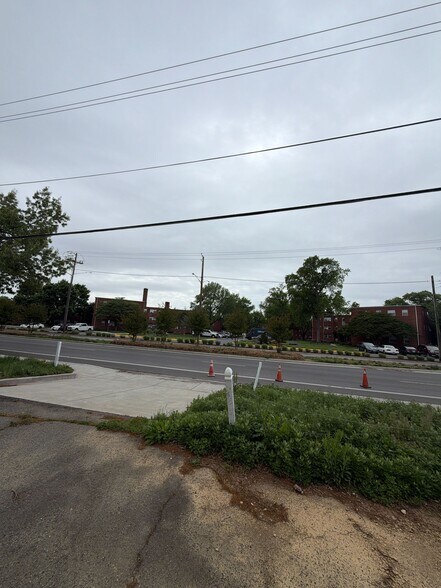 More Photos Of 5855 Ager Rd, Hyattsville Freestanding For Lease