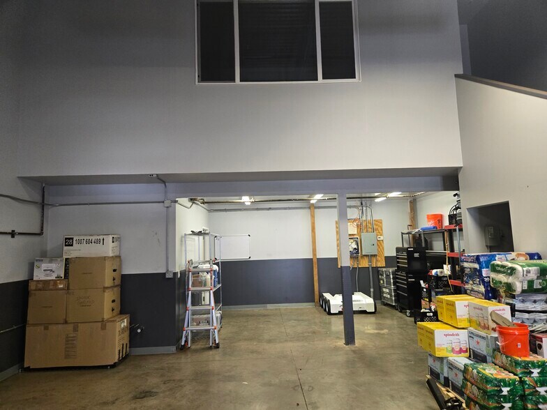 More Photos Of 330 Ohukai Rd, Kihei Unknown For Lease