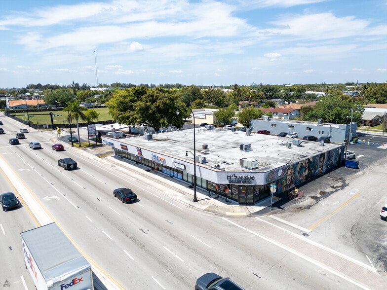 More Photos Of 300-310 W Hallandale Beach Blvd, Hallandale Beach Storefront Retail Office For Lease