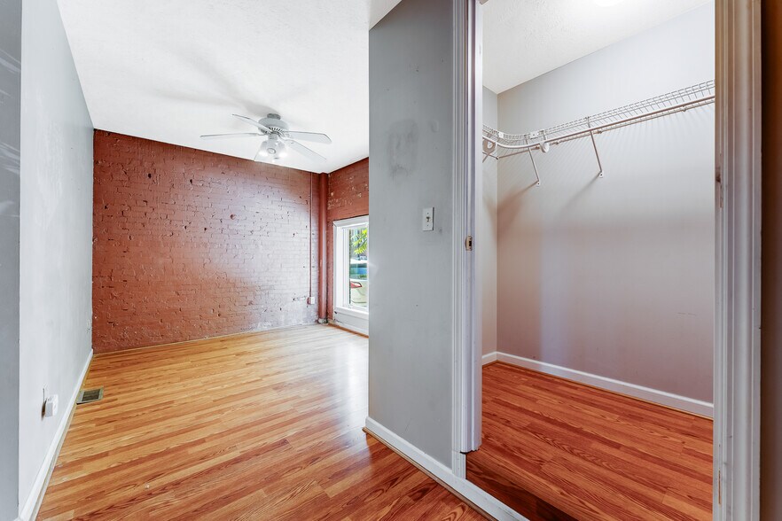 More Photos Of 214 Wall St, Morgantown Apartments For Sale