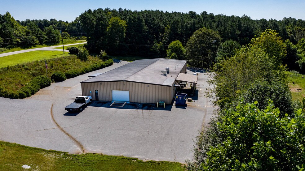 More Photos Of 1803 Claude Rd, Conover Religious Facility For Lease