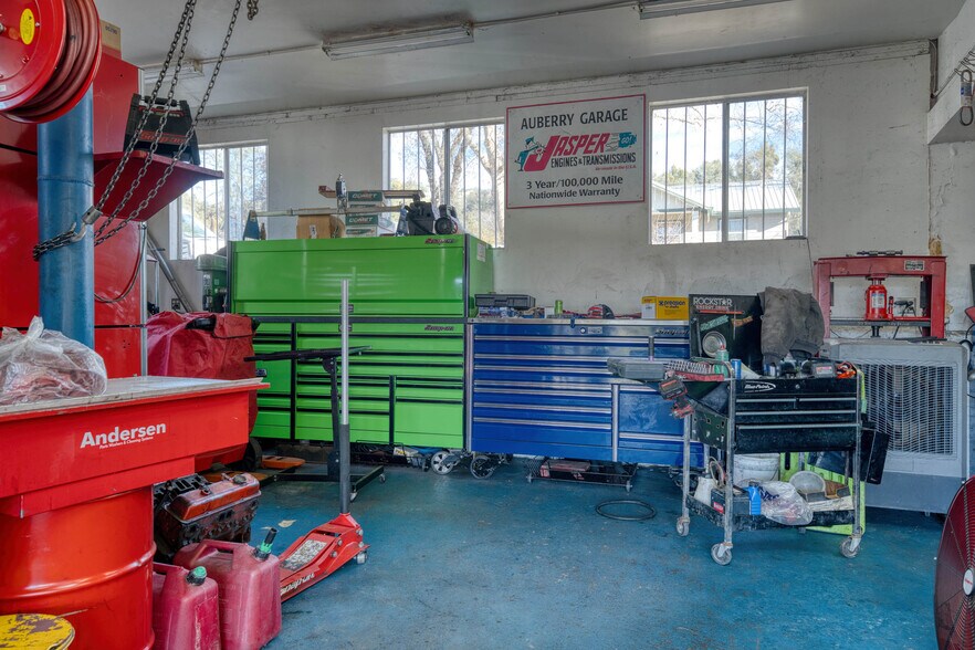 More Photos Of 33246 Auberry Rd, Auberry Freestanding For Sale