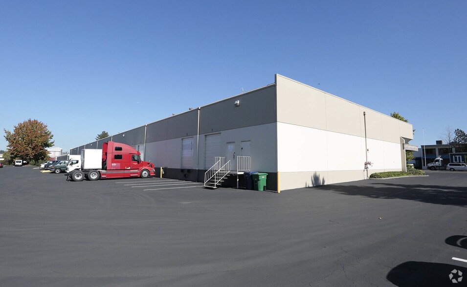 More Photos Of 1071-1083 Andover Park E, Tukwila Warehouse For Lease