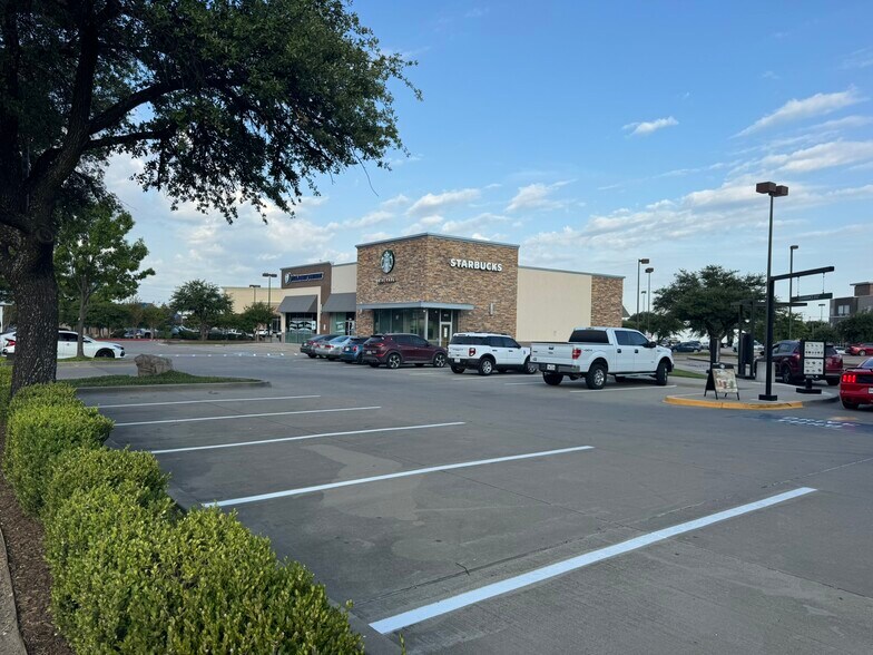 More Photos Of 1101 W Centerville Rd, Garland Freestanding For Sale