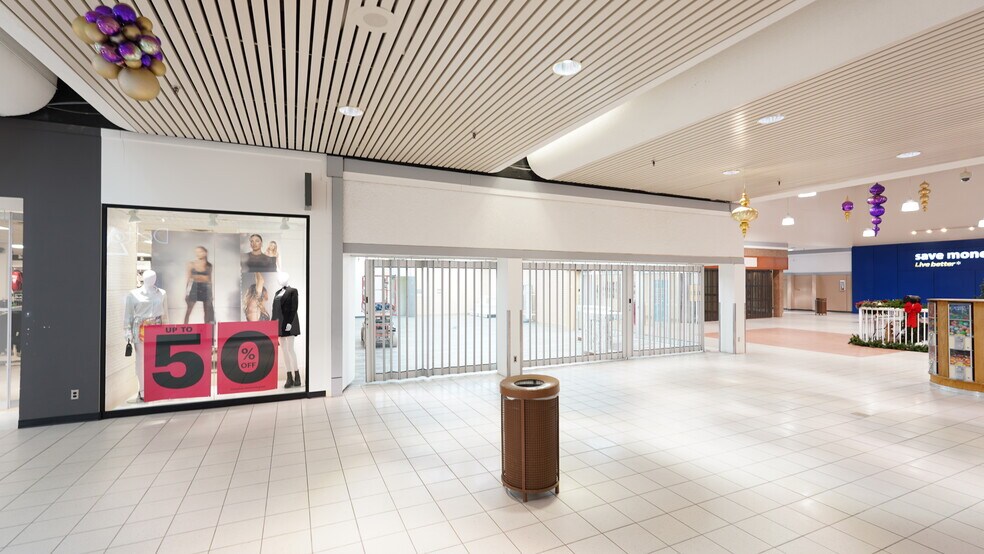 More Photos Of 300 Mystery Lake Rd, Thompson General Retail For Lease