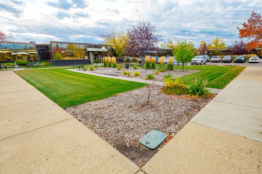 More Photos Of 9343 50th St, Edmonton Unknown For Lease