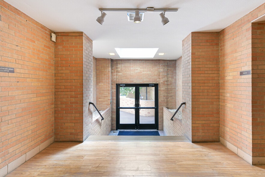 More Photos Of 3955-3995 N Irving St, Denver Religious Facility For Lease