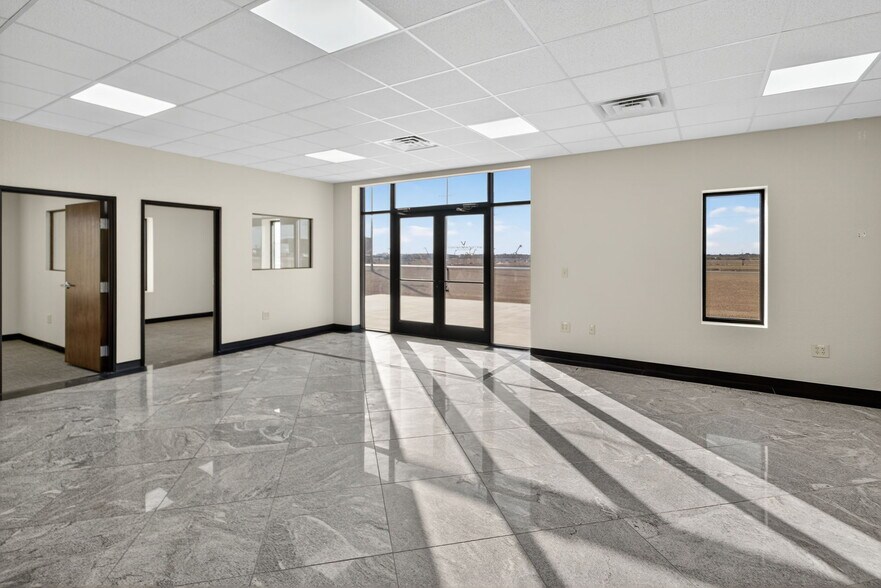 More Photos Of 16680 W Basin St, Odessa Warehouse For Sale