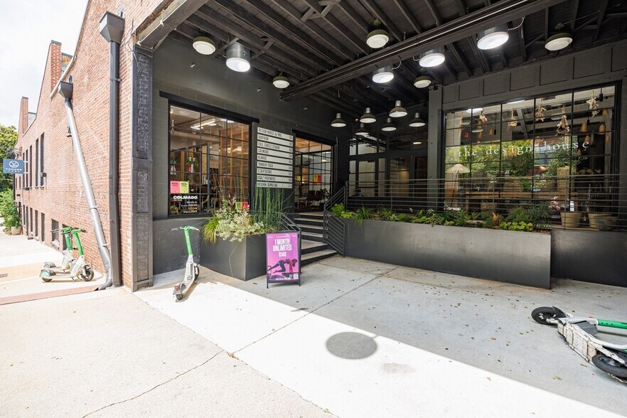 More Photos Of 655 Highland Ave NE, Atlanta Freestanding For Lease