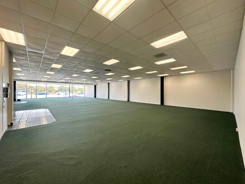 More Photos Of 1310 El Camino Real, San Carlos Freestanding For Lease