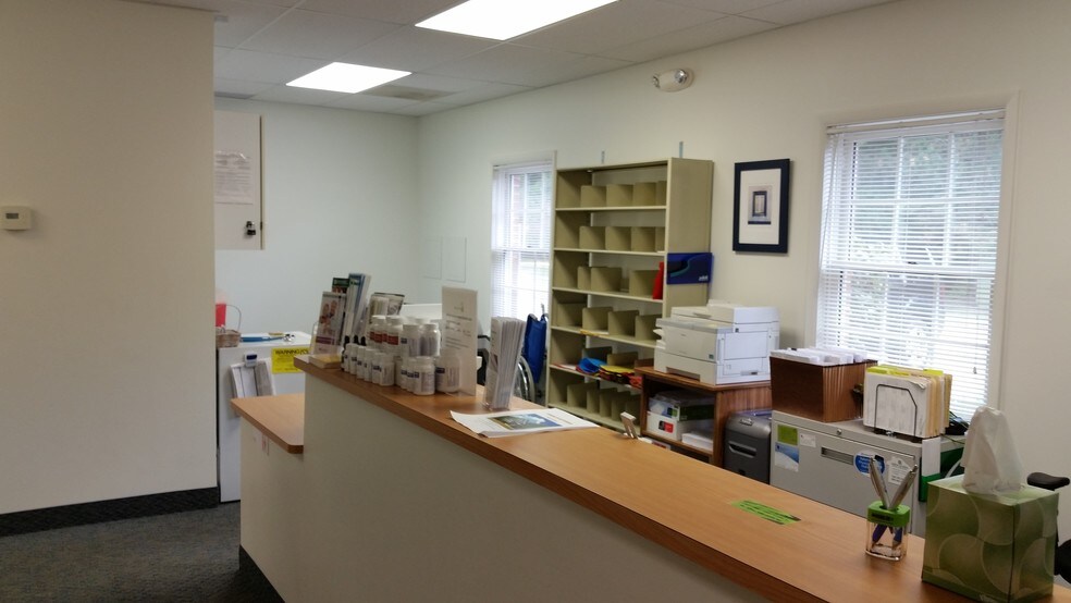 More Photos Of 3909 Darrow Rd, Stow Medical For Lease