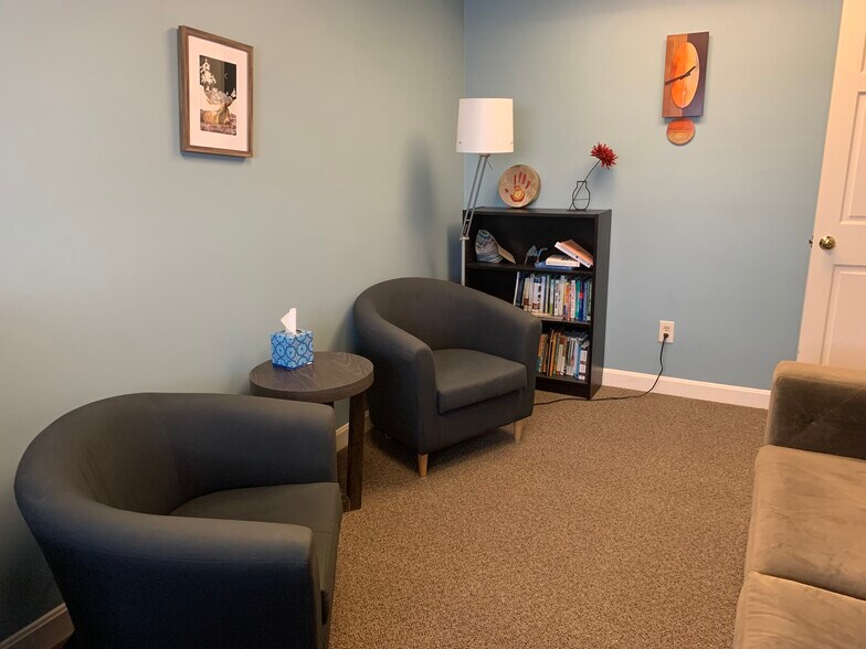 More Photos Of 74-76 Bedford St, Lexington Office For Lease