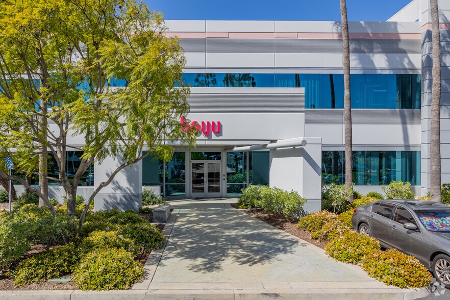More Photos Of 6262 Katella Ave, Cypress Manufacturing For Lease