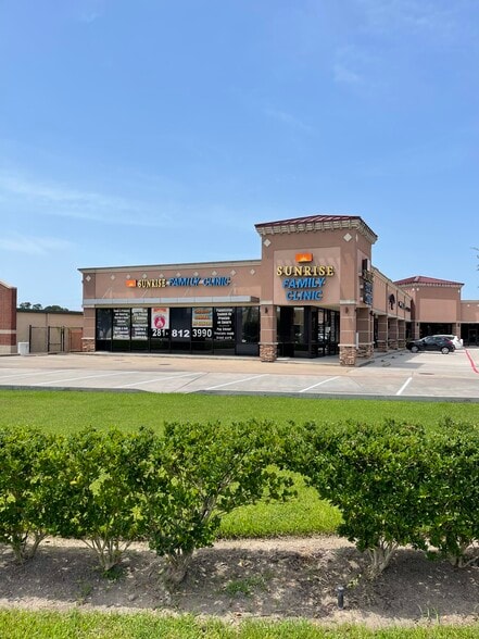 More Photos Of 6725 Atascocita Rd, Humble Unknown For Lease