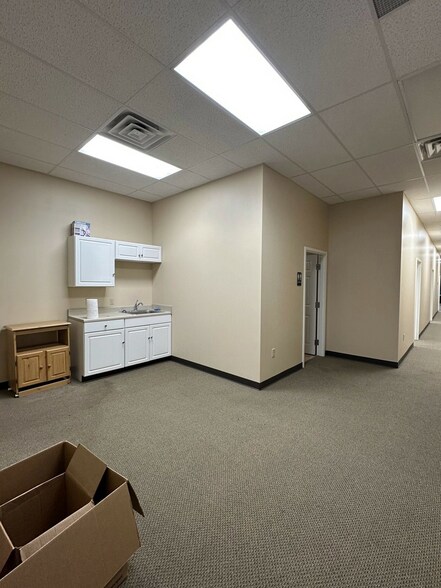 More Photos Of 315 W Ireland Rd, South Bend Unknown For Lease