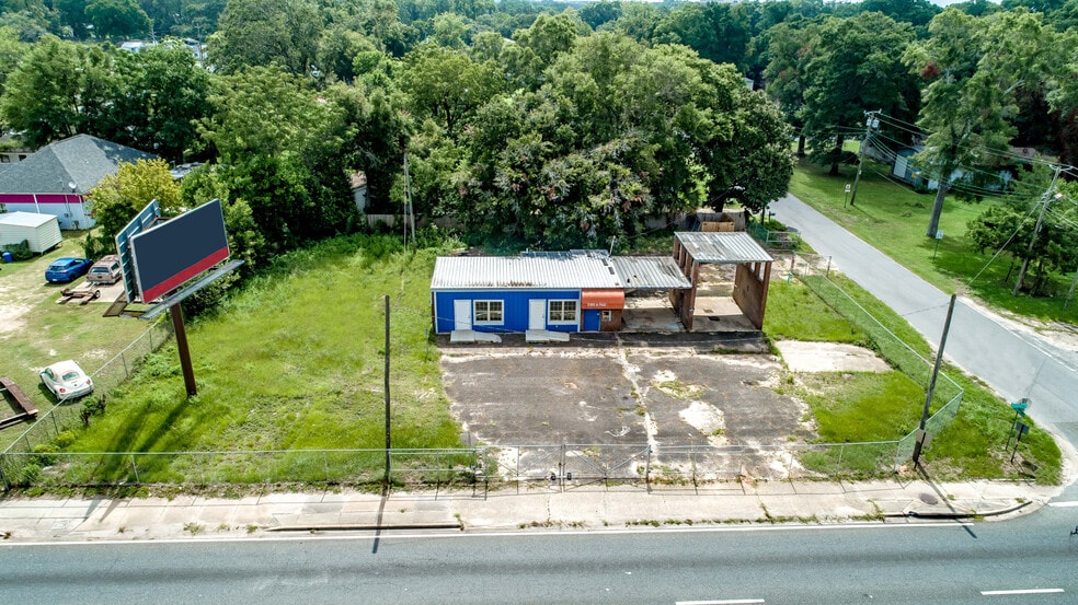 More Photos Of 2000 N Pace Blvd, Pensacola Auto Dealership For Sale