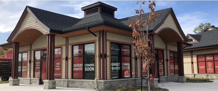 More Photos Of 175 Montée Ryan, Mont-tremblant Freestanding For Lease