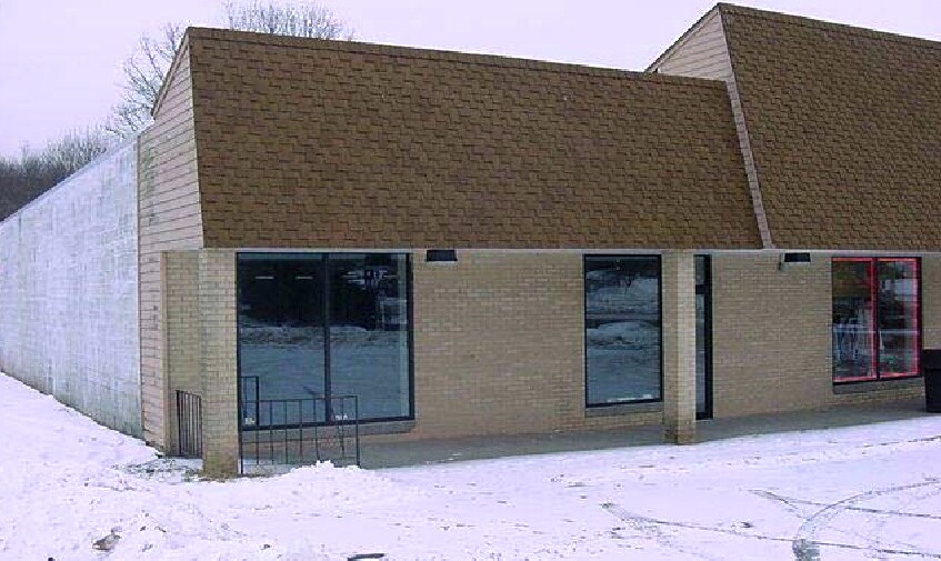 More Photos Of 855 Forest Rd, Northford General Retail For Lease