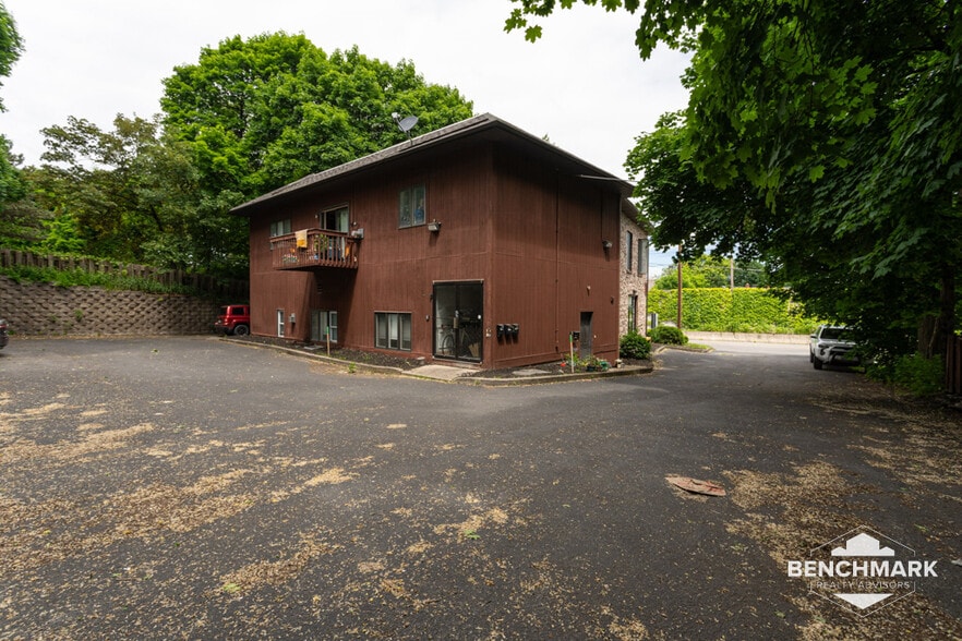 More Photos Of 241 Norris Dr, Rochester Apartments For Lease