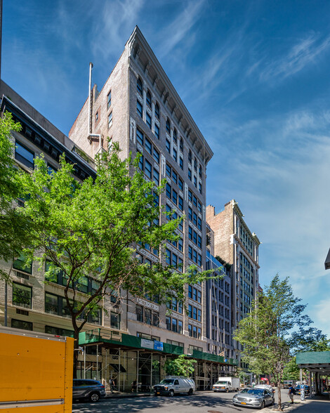 Primary Photo Of 140 W 22nd St, New York Apartments For Sale