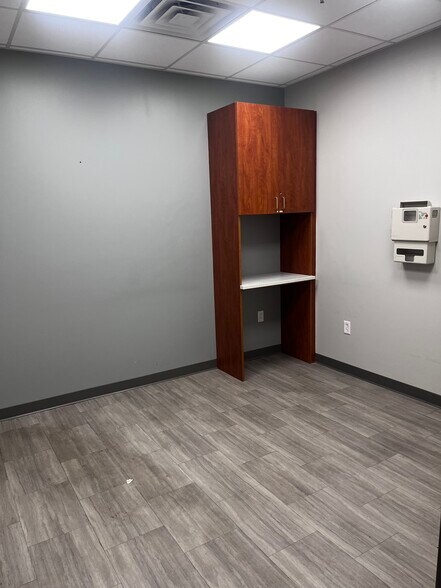 More Photos Of 700 Paul Huff Pky, Cleveland Storefront For Lease