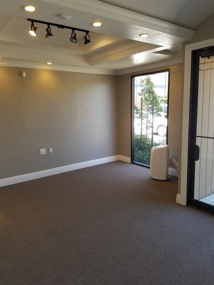 More Photos Of 18675 Adams Ct, Morgan Hill Warehouse For Lease