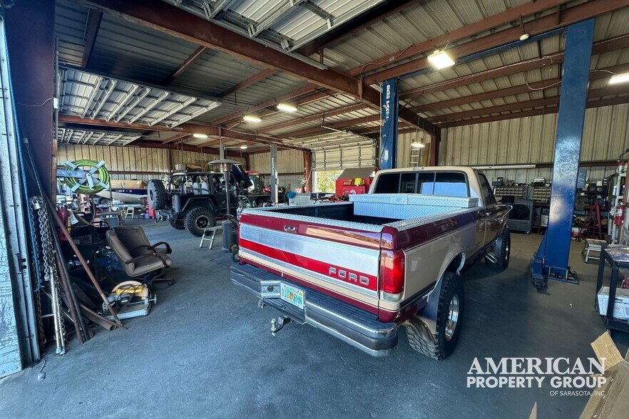 More Photos Of 5218 Duncan Rd, Punta Gorda Warehouse For Sale