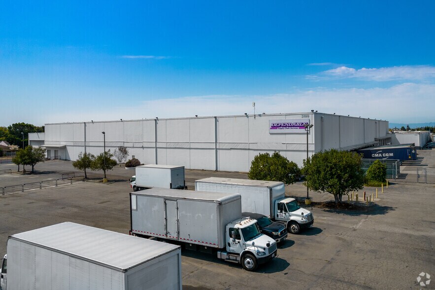 Primary Photo Of 3199 Alvarado St, San Leandro Warehouse For Lease