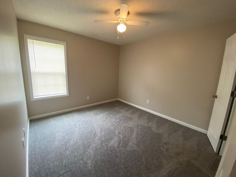 More Photos Of 211 Gard St, Valdosta Apartments For Sale