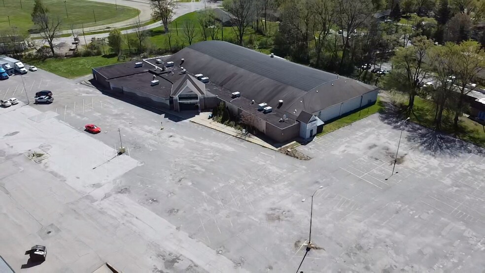 More Photos Of 65 Normandy Dr, Painesville Bowling Alley For Sale
