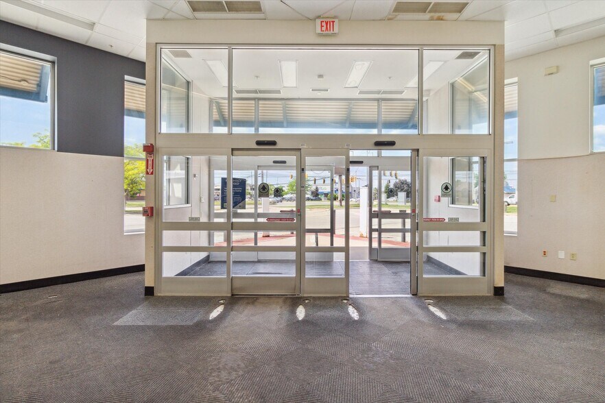 More Photos Of 1420 Wright Ave, Alma Drugstore For Sale