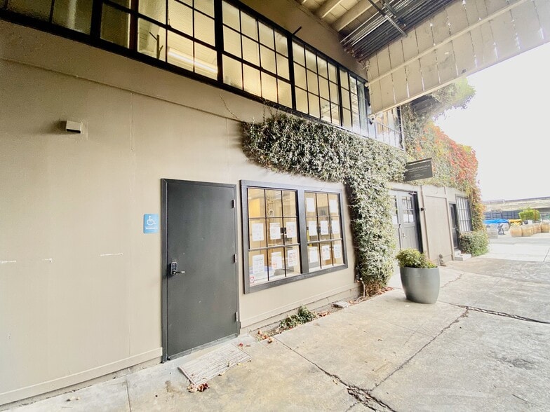 More Photos Of 1360 5th St, Berkeley Warehouse For Lease