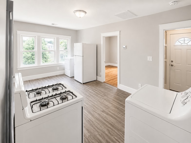 More Photos Of 18 Caprera Rd, Worcester Apartments For Sale