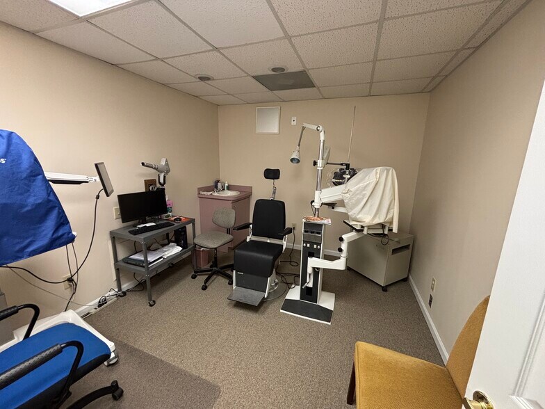 More Photos Of 3700 Largent Way, Smyrna Medical For Sale