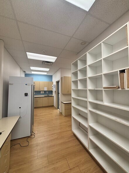 More Photos Of 805-863 Browns Line, Toronto Unknown For Lease