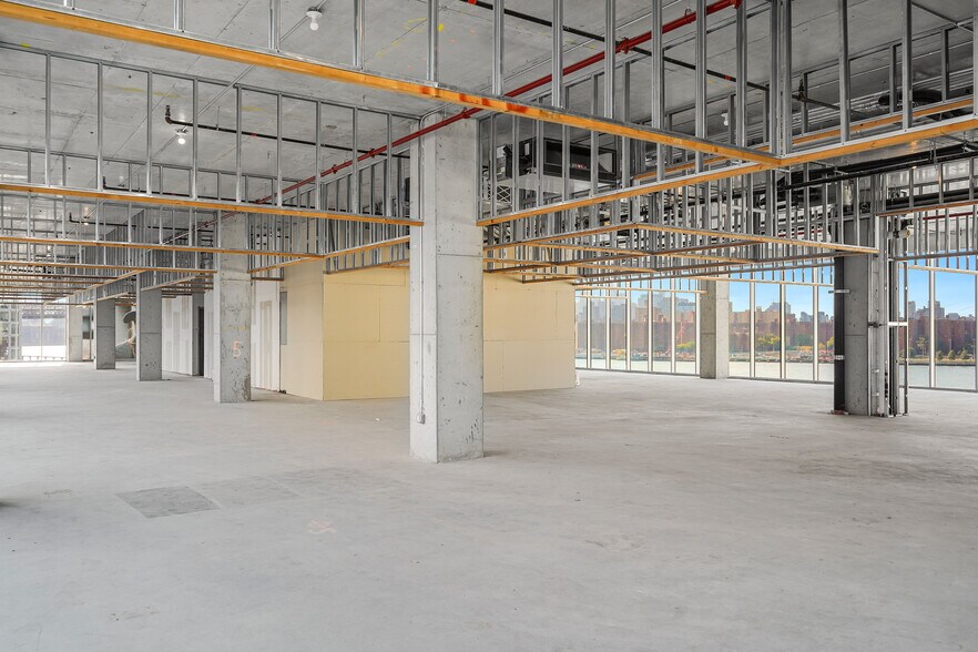 More Photos Of 200 Kent Ave, Brooklyn Office For Lease