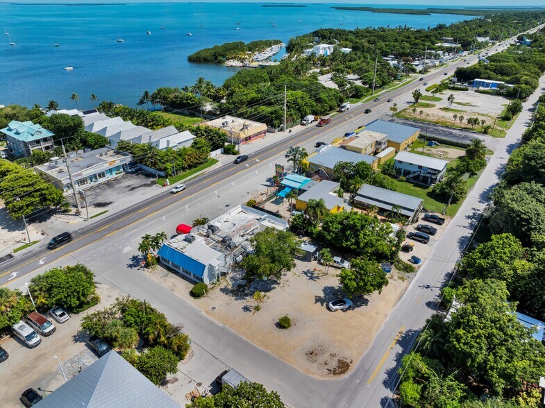 More Photos Of 81901 Overseas Hwy, Islamorada Restaurant For Sale