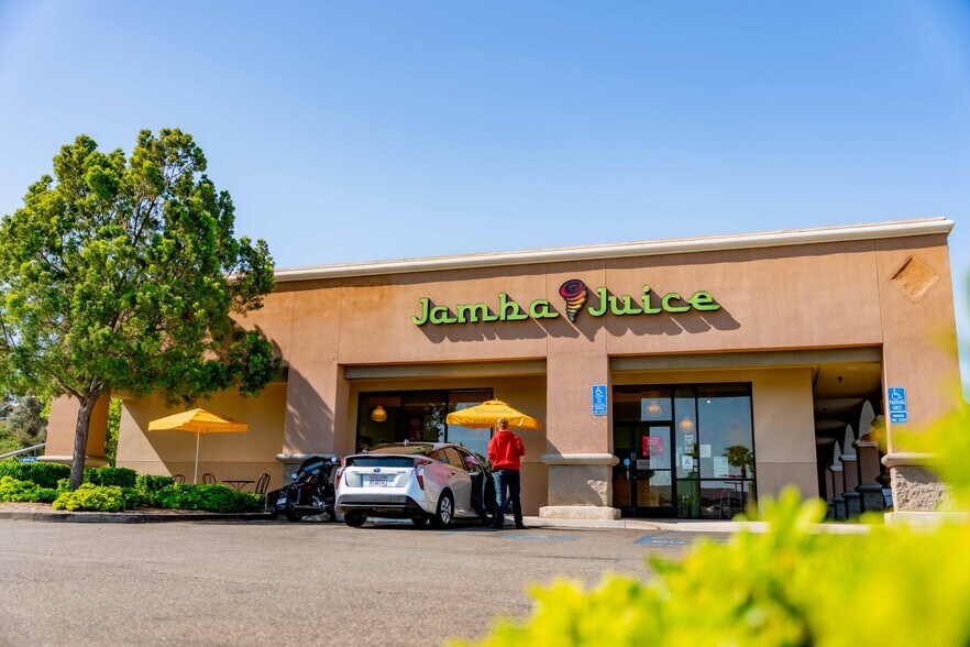 More Photos Of 40930-41090 California Oaks Rd, Murrieta Unknown For Lease