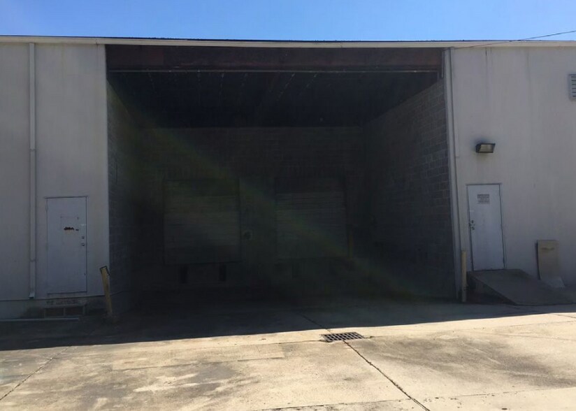 More Photos Of 4120-4126 Poche Ct W, New Orleans Warehouse For Sale