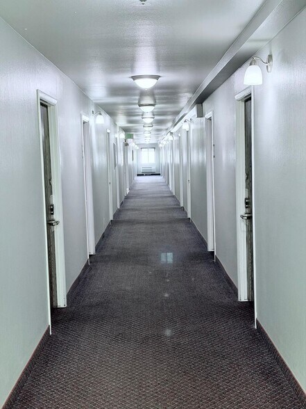 More Photos Of 590 E Main St, Price Hotel For Sale